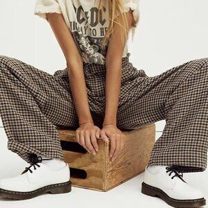 Dr Martens NWOT 1461 Bex White Smooth Patent Leather Platform Oxfords Sz 6